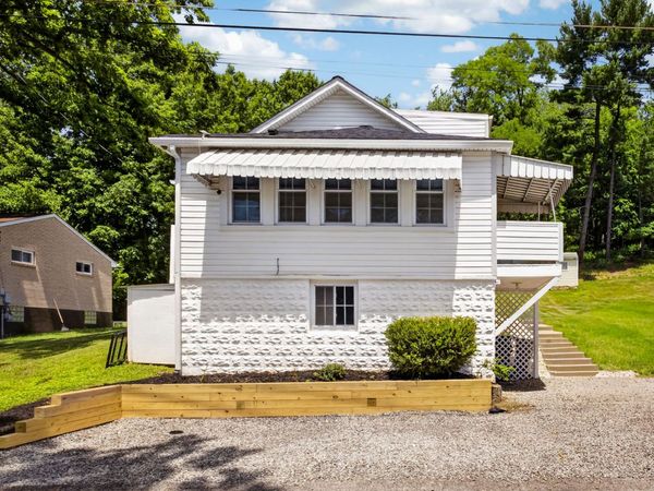 122 West Road, Pittsburgh, PA 15209