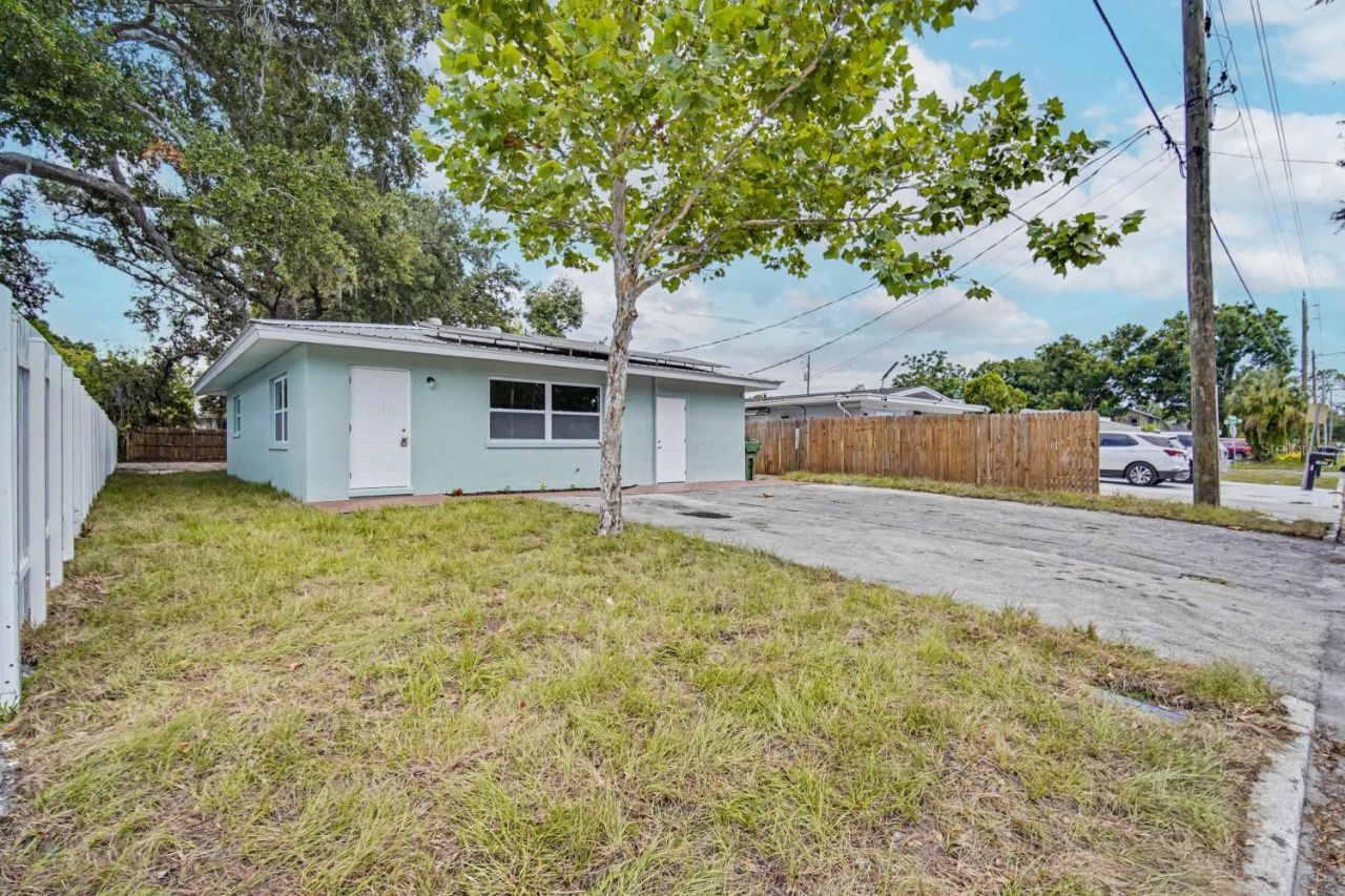 1423 18th Street W, Bradenton, FL 34205 Photo