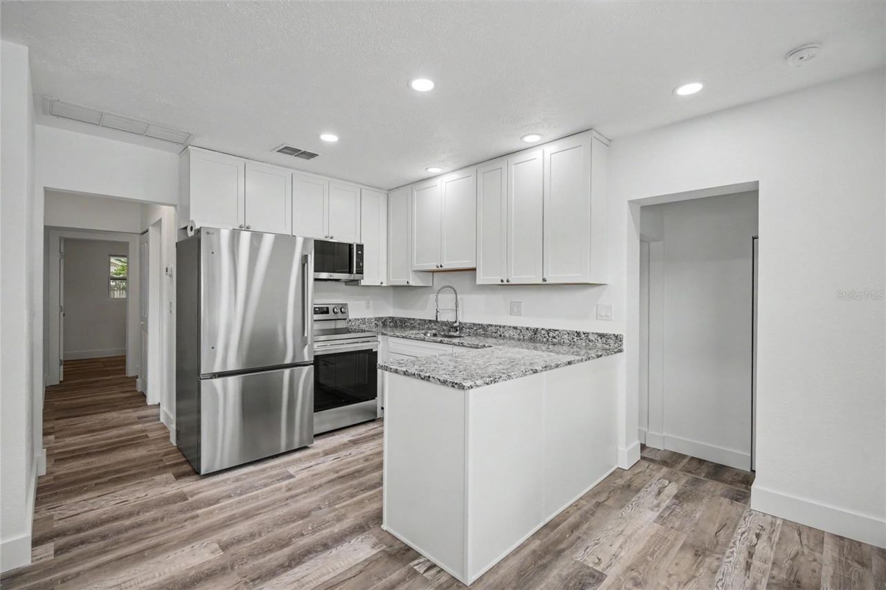 1423 18th Street W, Bradenton, FL 34205 Photo