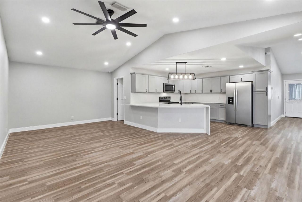 9642 Elgin Boulevard, Spring Hill, FL 34606 Photo