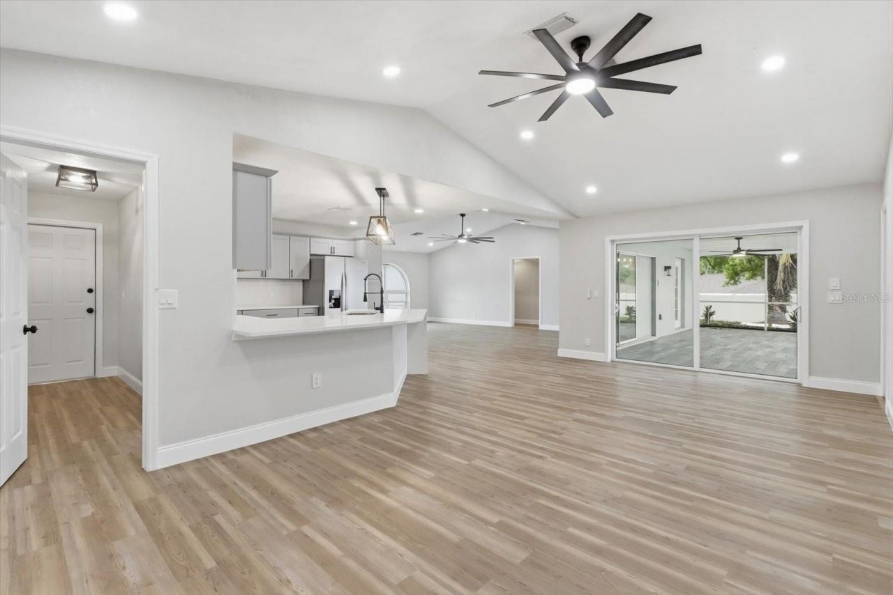 9642 Elgin Boulevard, Spring Hill, FL 34606 Photo