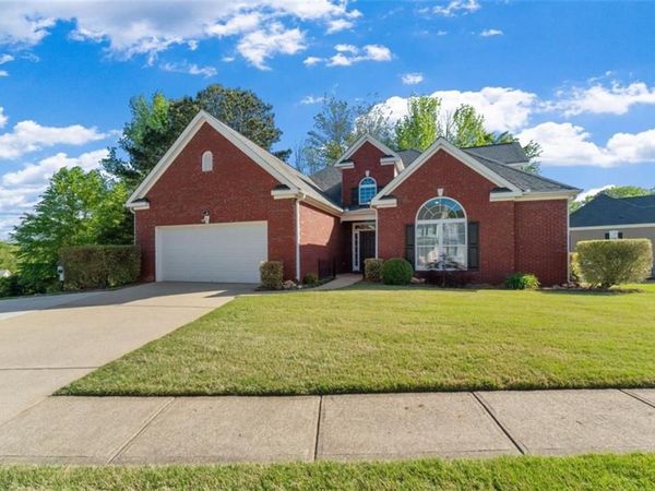 101 Retreat Way, Carrollton, GA 30116