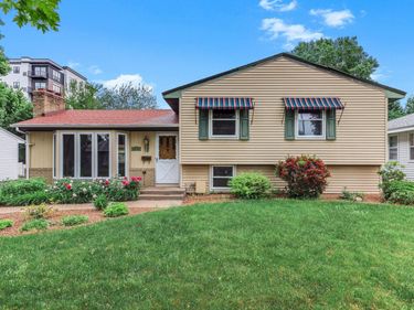 6237 Russell Avenue S, Richfield, MN 55423
