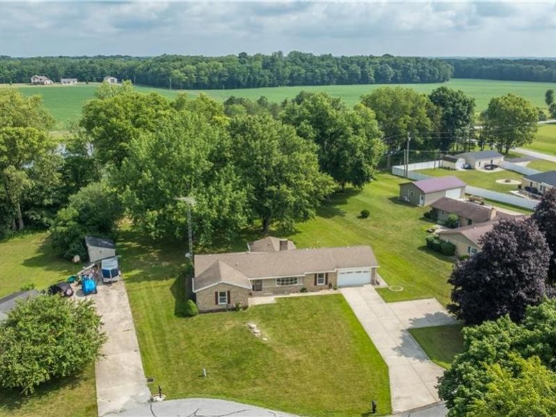 4405 Brunson Lane, Piqua, OH 45356 Photo 5