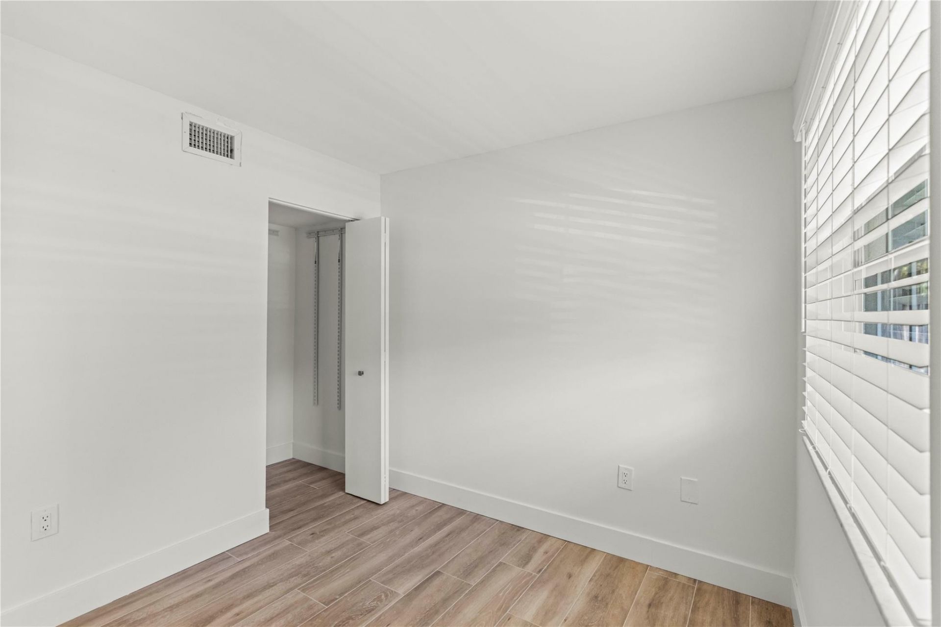 12384 SW 52nd Court, Cooper City, FL 33330 Photo