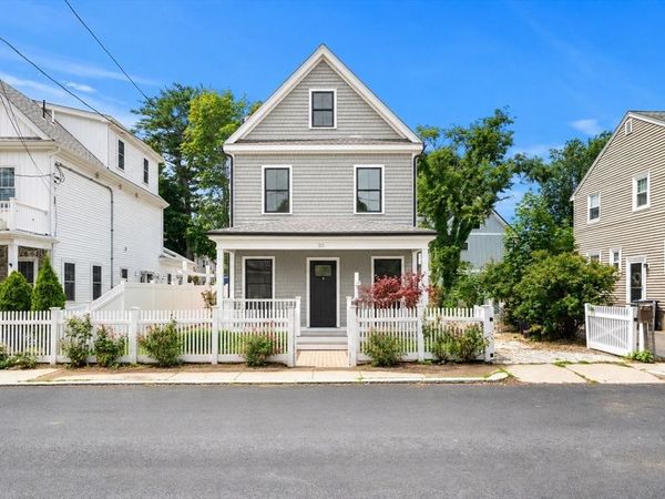 20 Plain St, Boston, MA 02122