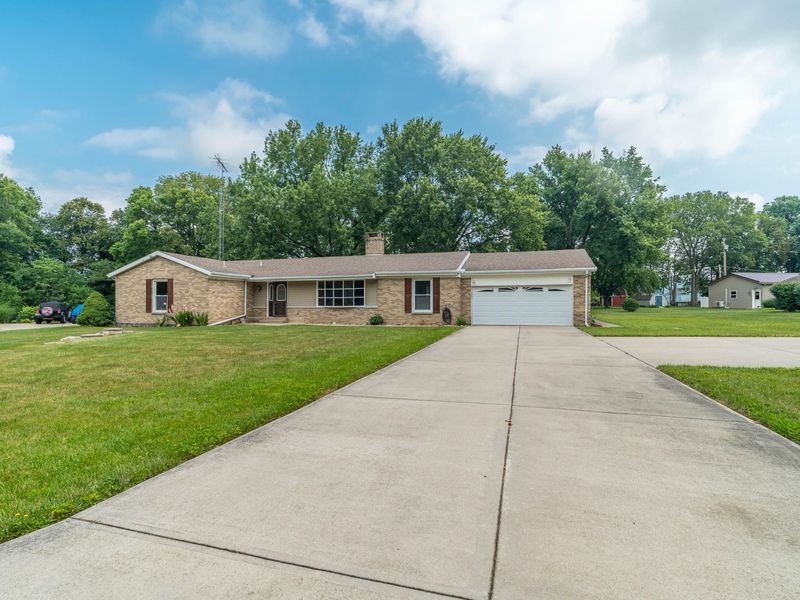 4405 Brunson Lane, Piqua, OH 45356 Photo 2