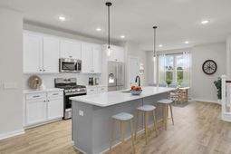465 Caledon Court photo 4
