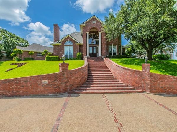 806 Forest Oaks Circle , Woodway, TX 76712