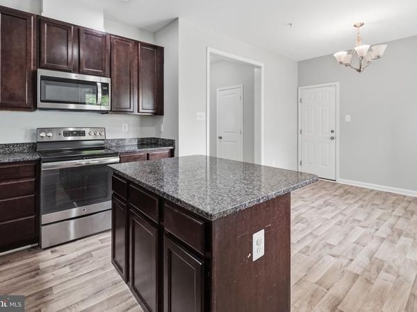 1621 RENAISSANCE DRIVE, ESSEX, MD 21221