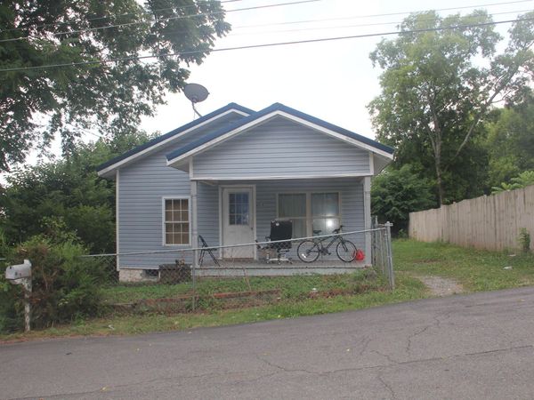 205 W Waterworks Street, Dalton, GA 30720