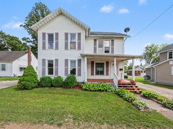 408 E Chicago Street, Jonesville, MI 49250