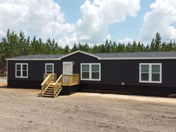 5246 Owens Road, Blackshear, GA 31516
