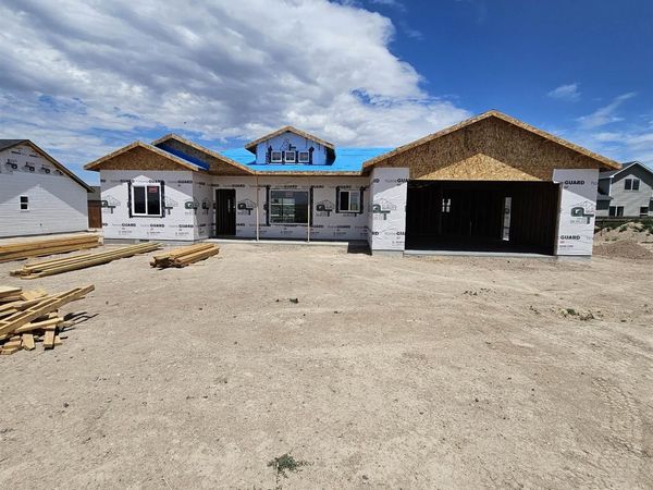355 Locust Street, Hazelton, ID 83335