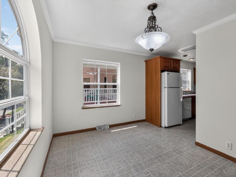 164 W Sixty Sixth Street, Cincinnati, OH 45216 Photo 3
