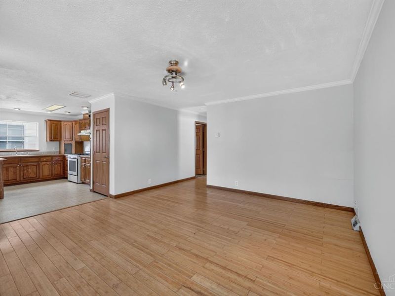 164 W 66th Street, Cincinnati, OH 45216 Photo 7