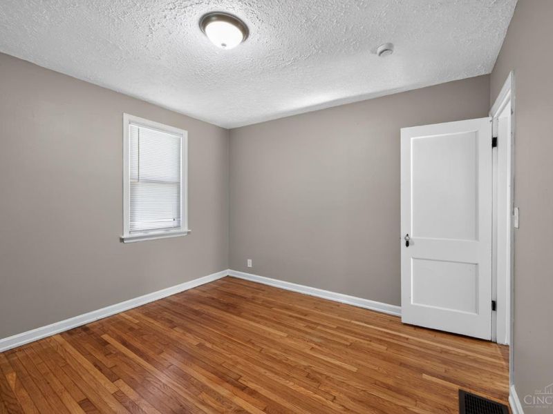 4312 Kugler Mill Road, Cincinnati, OH 45236 Photo 18