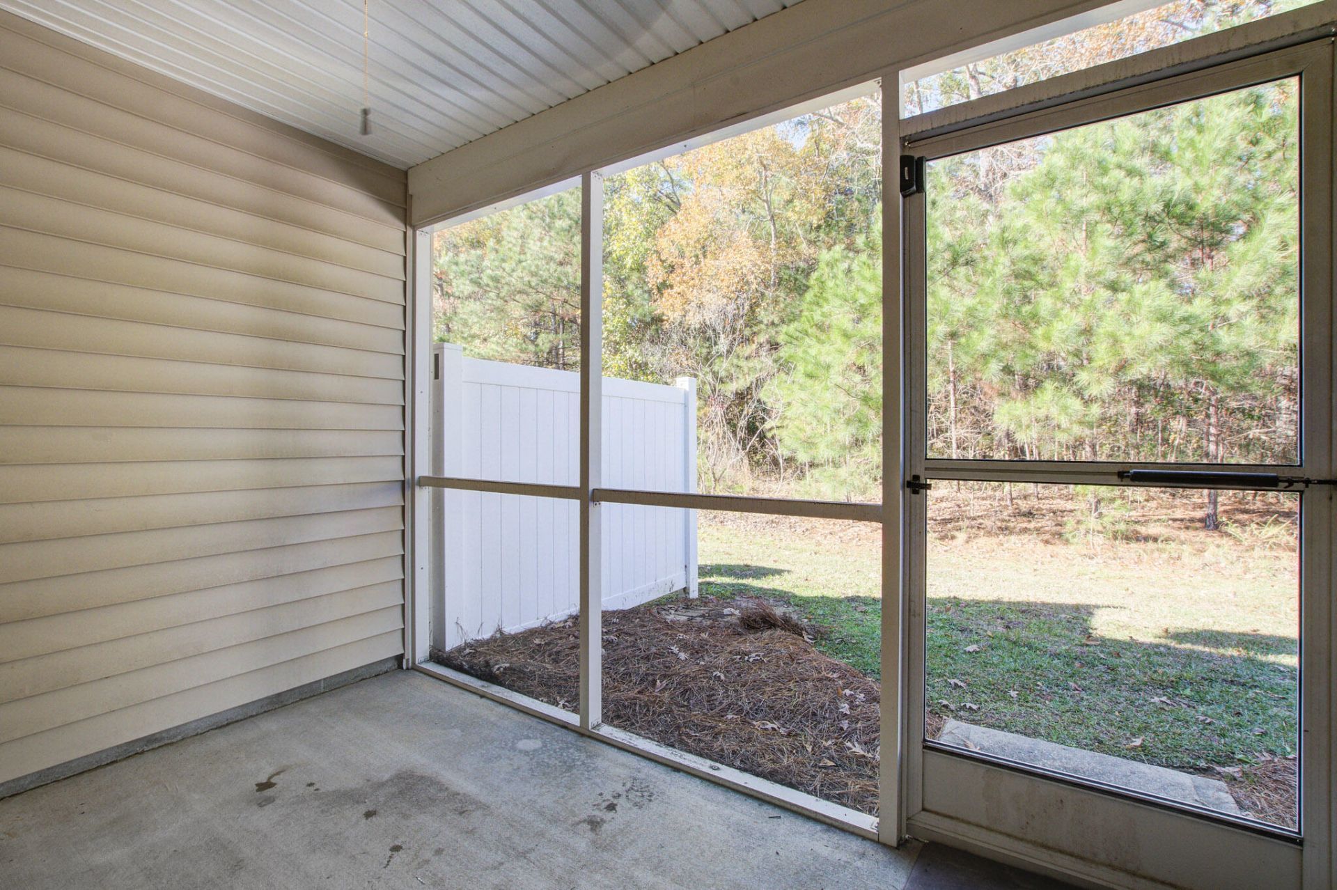 8845 Gable Street Photo 22