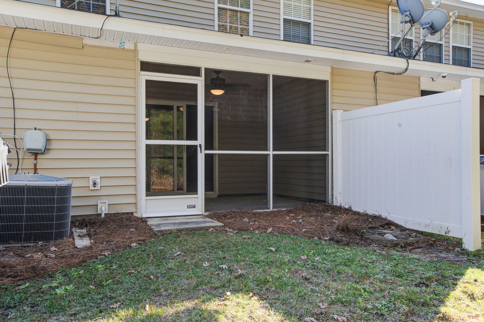 8845 Gable Street Photo 23