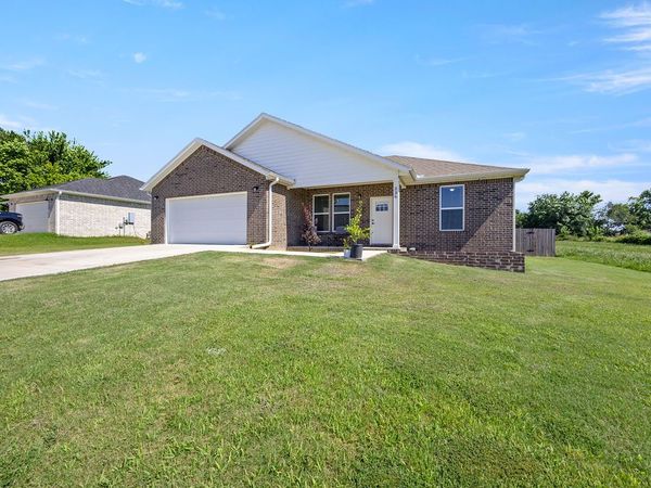 239 W Adams Street , Lincoln, AR 72744
