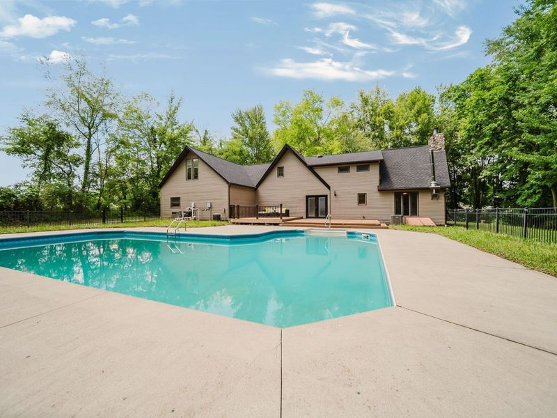 140 N Main Street, Croton, OH 43013 Photo 47