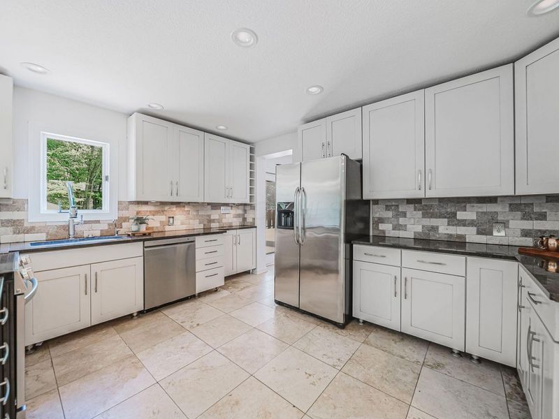140 N Main Street, Croton, OH 43013 Photo 9