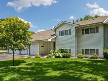 6210 Magda Drive, Unit A, Maple Grove, MN 55369