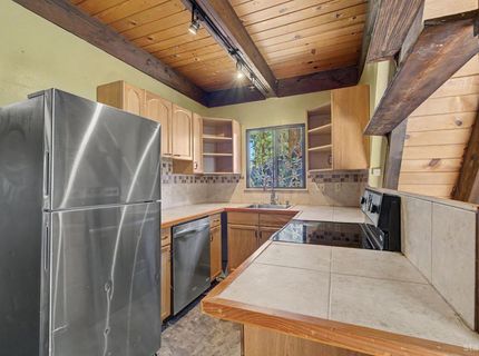 1537 Cherry Hills Circle, South Lake Tahoe, CA 96150 Photo