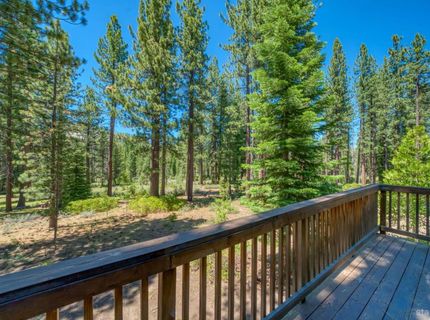 1537 Cherry Hills Circle, South Lake Tahoe, CA 96150 Photo