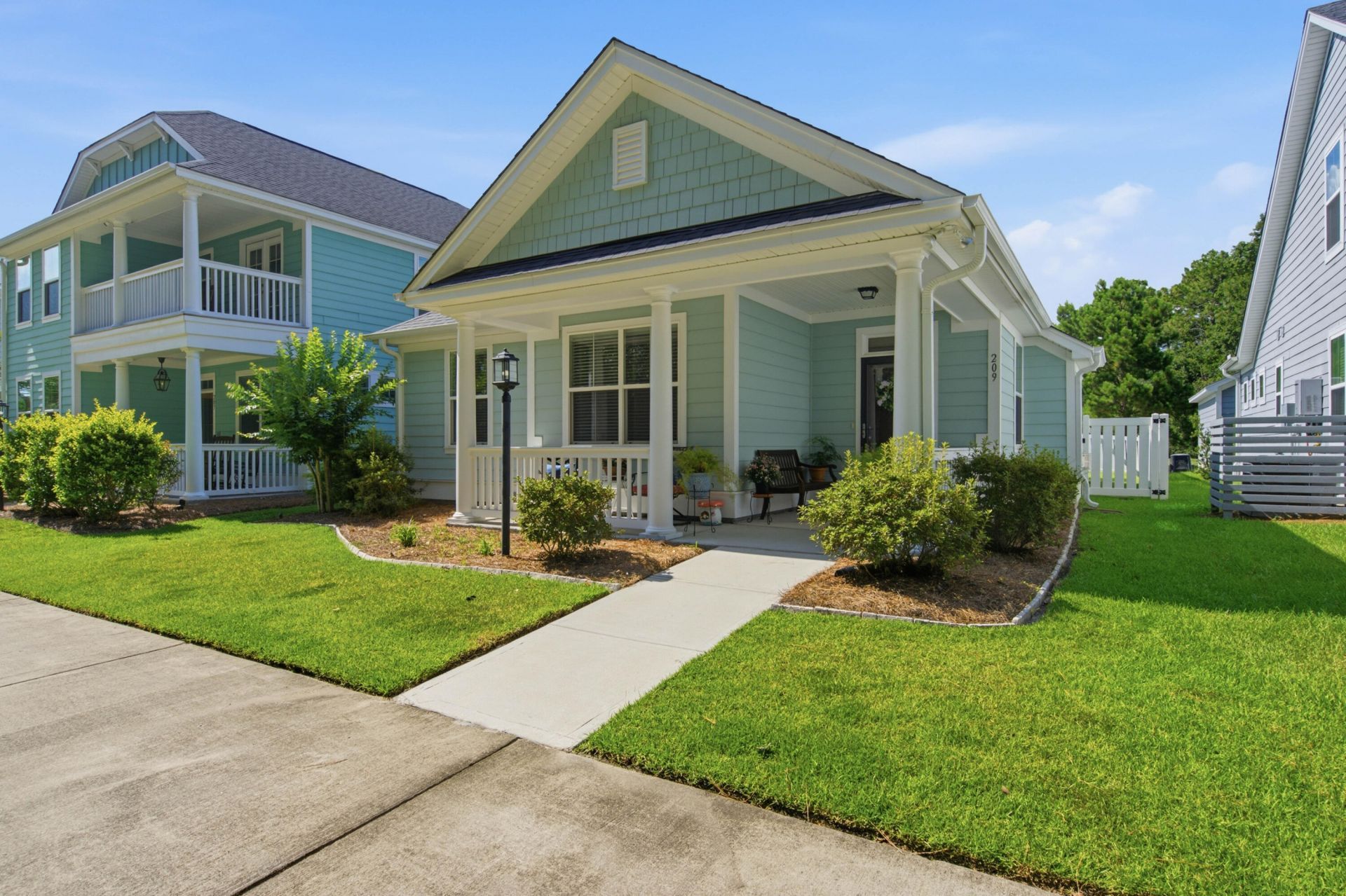 209 Blue Bonnet Street Photo 16