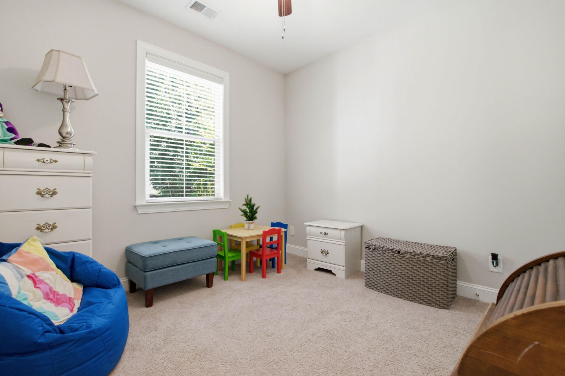 209 Blue Bonnet Street Photo 17