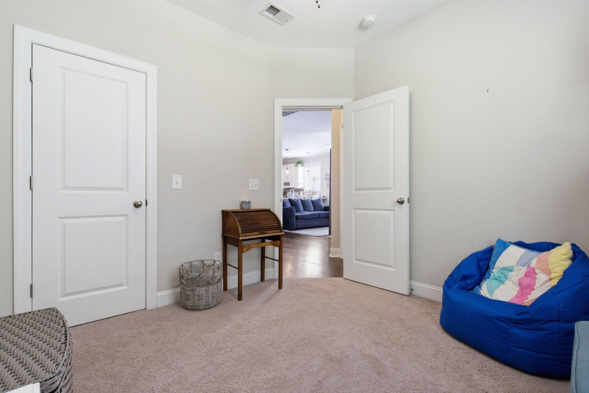 209 Blue Bonnet Street Photo 18