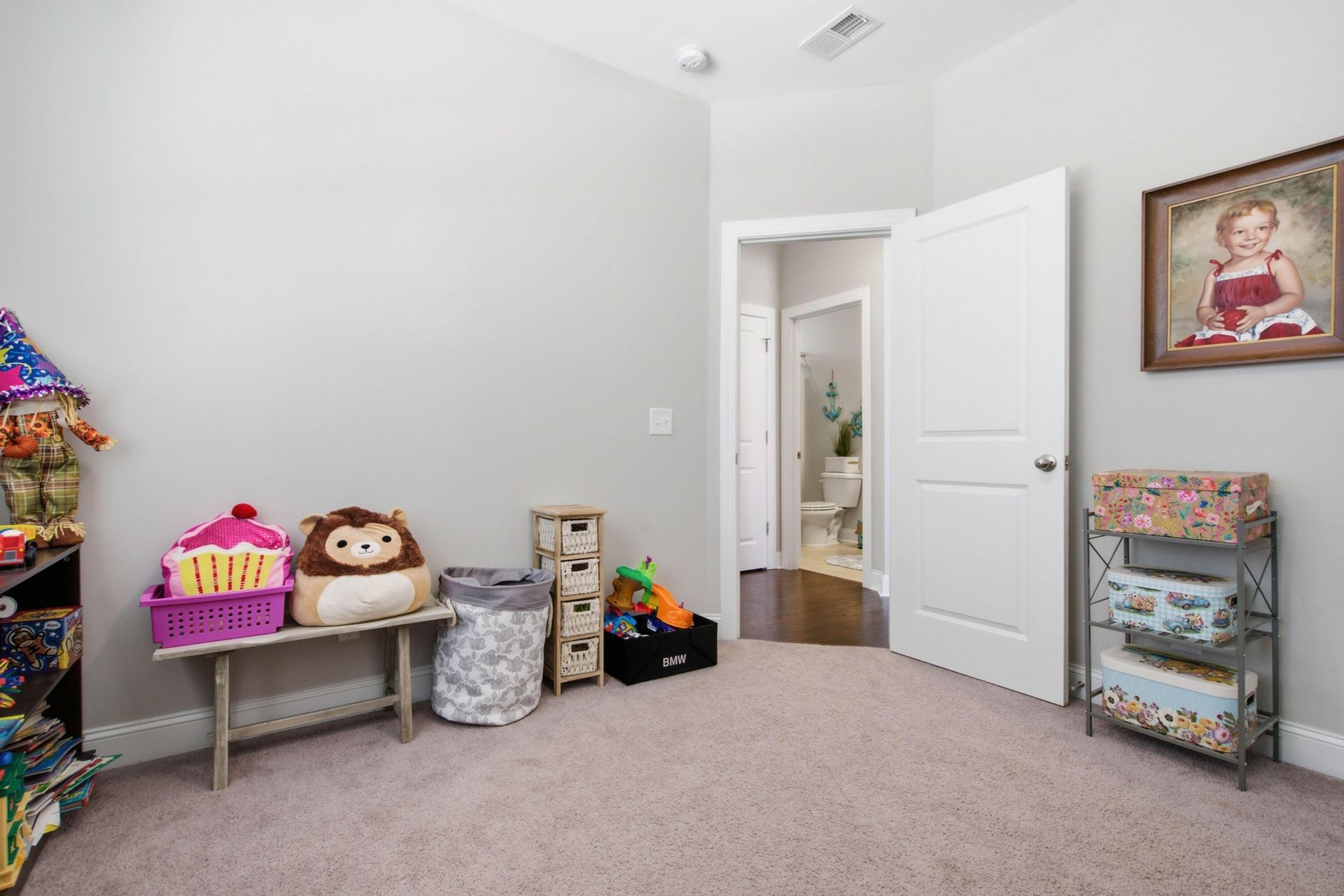 209 Blue Bonnet Street Photo 24