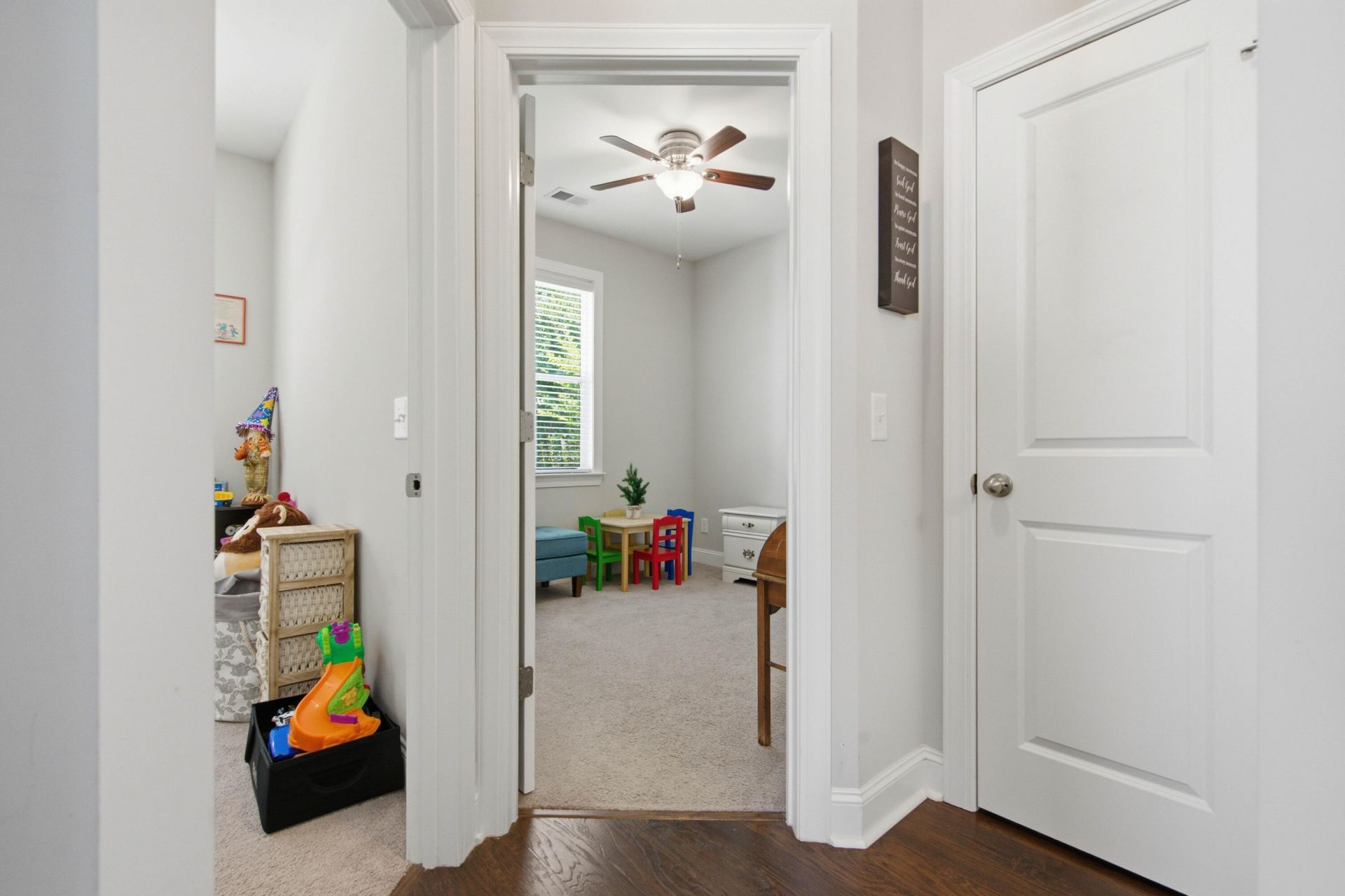 209 Blue Bonnet Street Photo 28