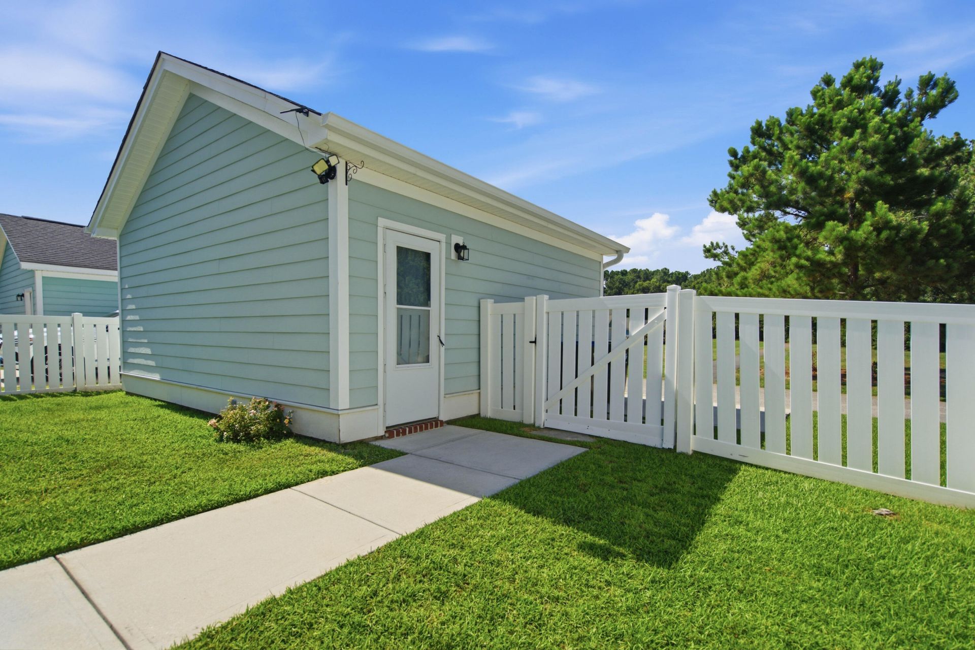 209 Blue Bonnet Street Photo 45
