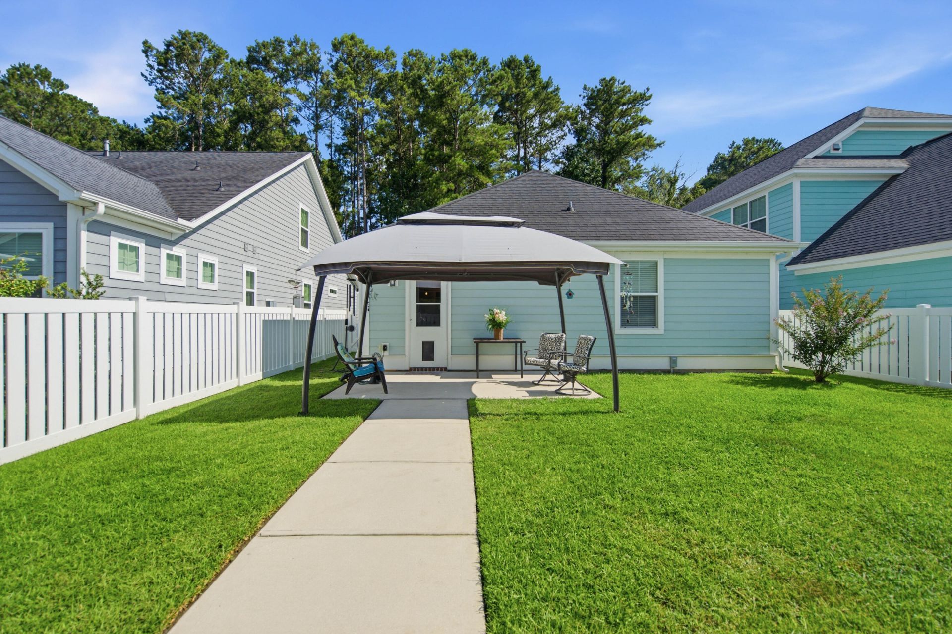 209 Blue Bonnet Street Photo 46
