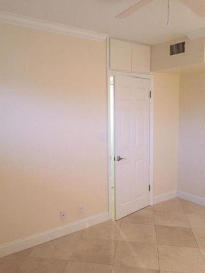 1967 S Ocean Boulevard, Unit 216-c, Lauderdale by the Sea, FL 33062 Photo