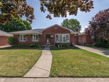 3125 Anna Avenue, Trenton, MI 48183