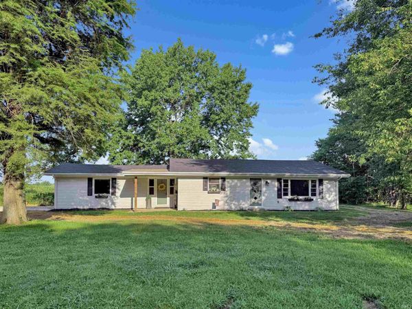 422 N Plank Road, Boonville, IN 47601