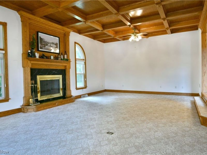 2412 East Pointe Drive SE, Howland, OH 44484 Photo 20