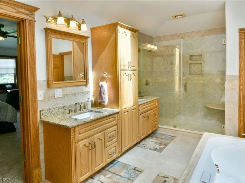 2412 East Pointe Drive SE, Howland, OH 44484 Photo 40