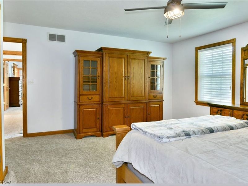 2412 East Pointe Drive SE, Howland, OH 44484 Photo 48