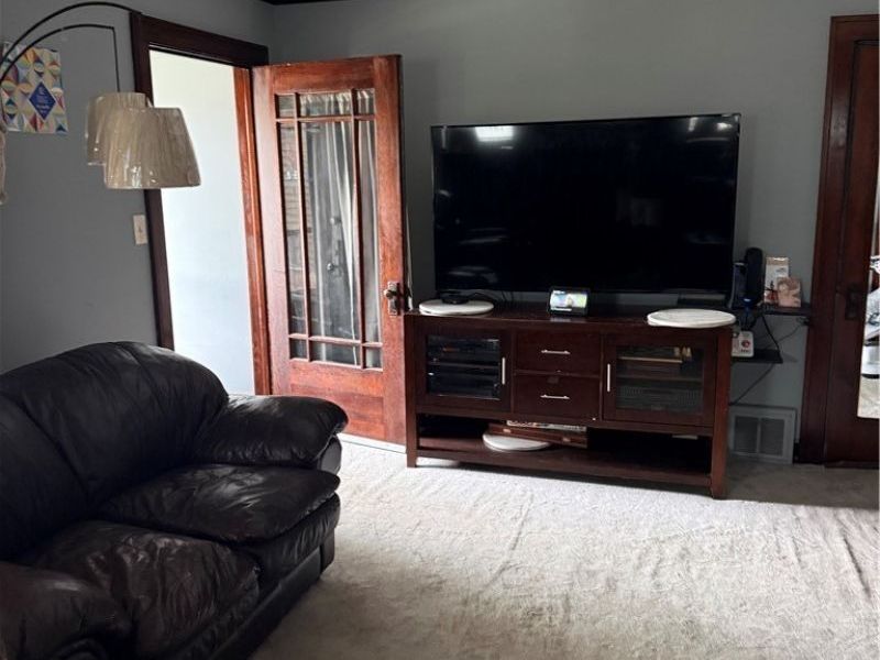 3330 W 129th Street, Cleveland, OH 44111 Photo 4