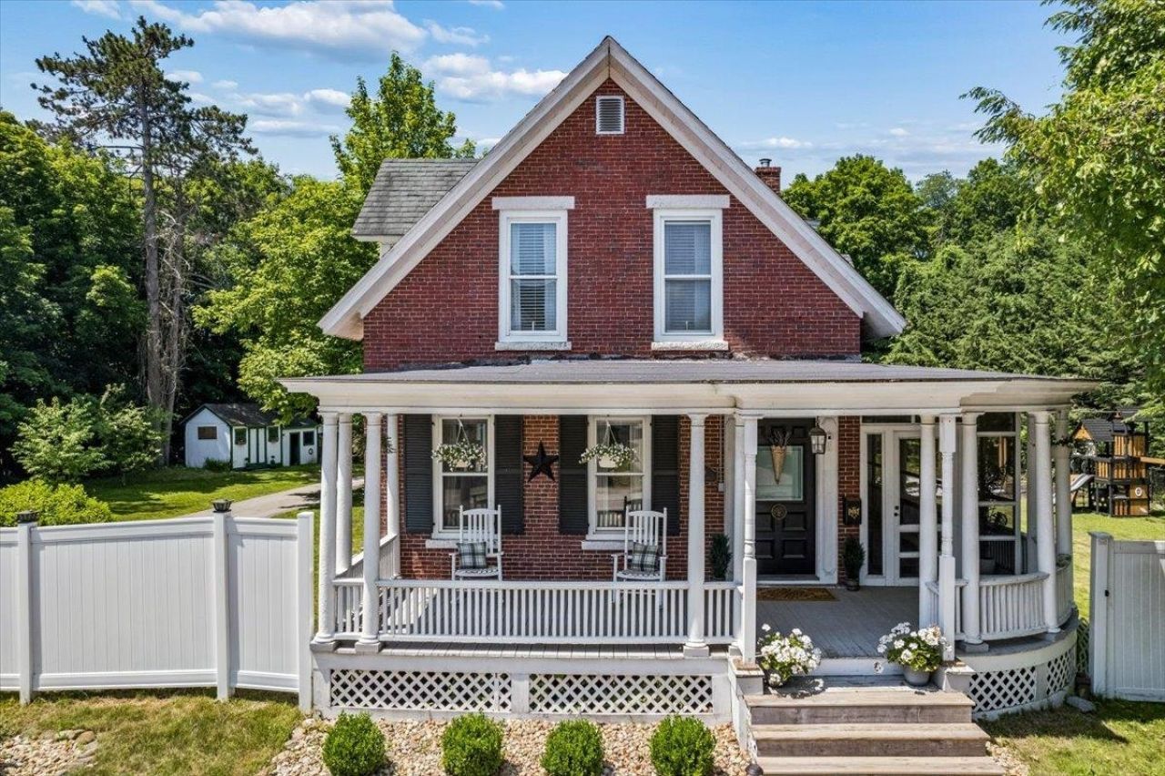29 Tremont Street, Boscawen, NH 03303 Main Photo