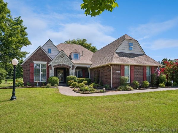 7255 N 194th East Avenue , Owasso, OK 74055