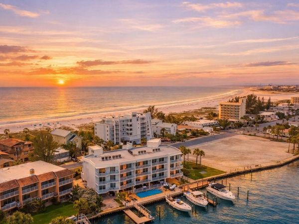 10091 GULF BOULEVARD , Unit 203E, ST PETERSBURG, FL 33706