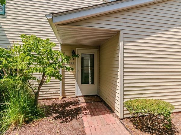 6151 Center Street , Unit 203, Mentor, OH 44060
