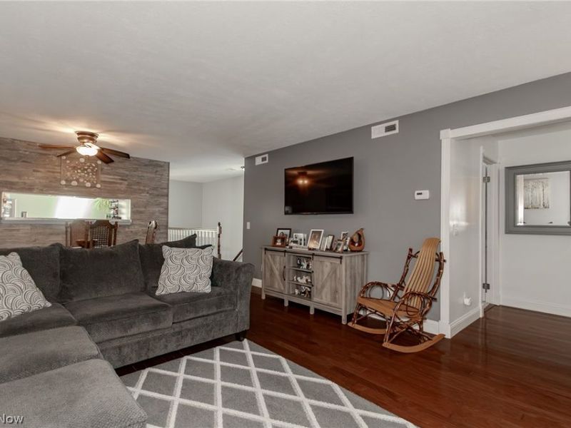 6151 Center Street, Unit 203, Mentor, OH 44060 Photo 4