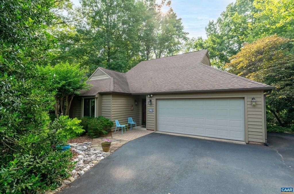 1268 Timberbranch Ct , Charlottesville, VA 22902 Main Photo