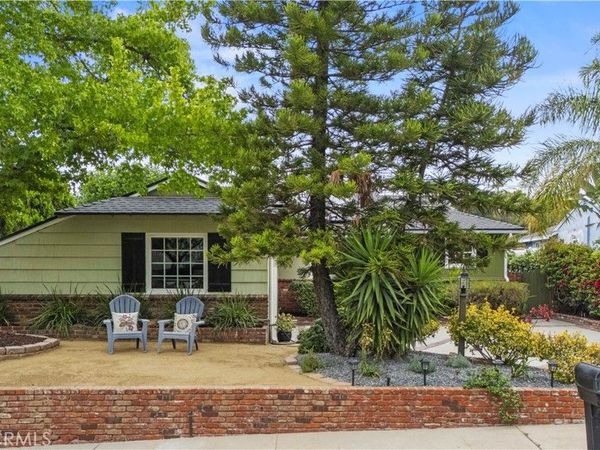 8407 Broadacre Drive, Sun Valley, CA 91352